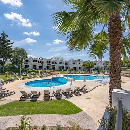 Sunny Flat With A Balcony & Pool By Hostwise Lägenhet