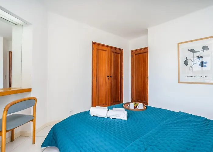 Appartement Sunny Flat With A Balcony & Pool By Hostwise Albufeira